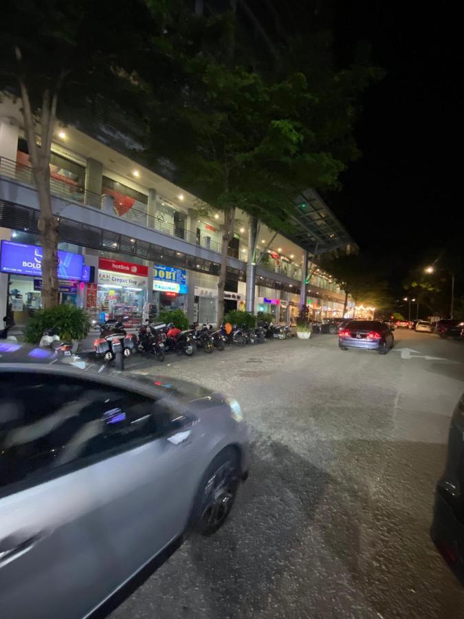 바얀레파스 New 6Pax Soho Near Usm & Spice Arena & Airport 아파트 외부 사진